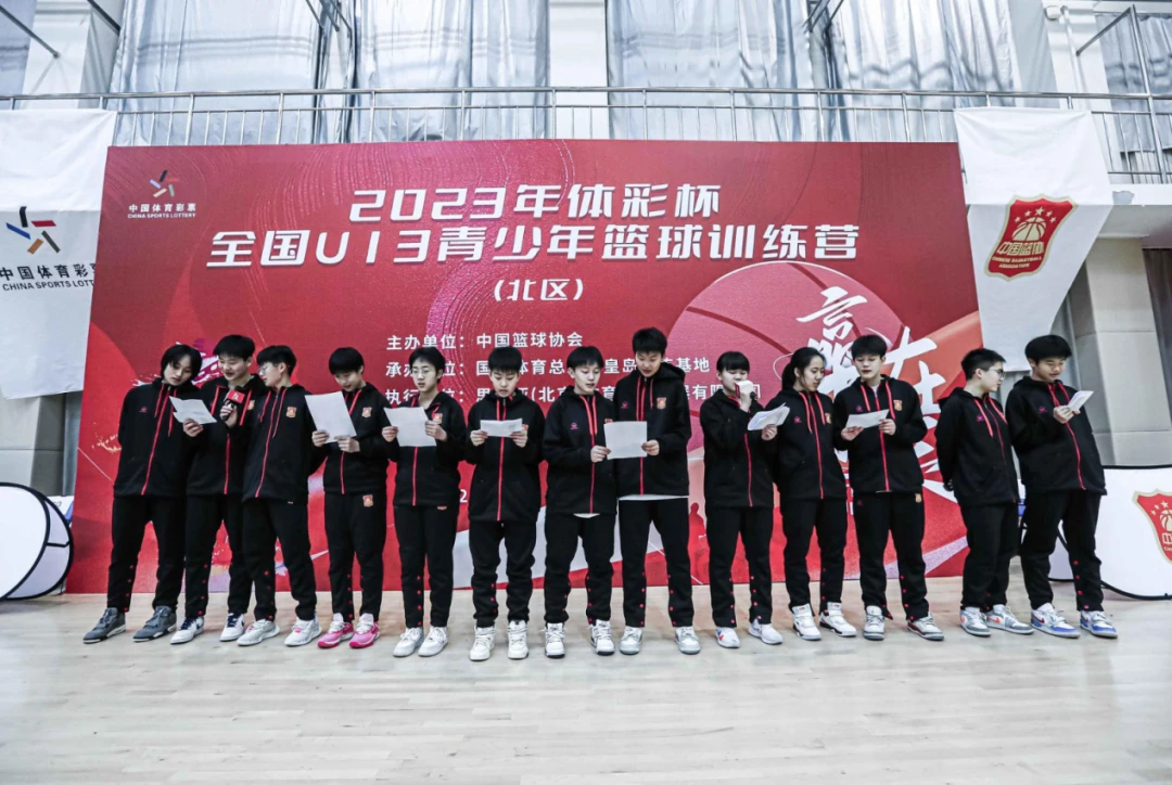 青少年篮球爱好者如何提高接球技巧?_2